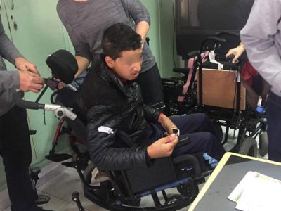 Ditribution de 20 chaises roulantes pour les enfants nécessiteux