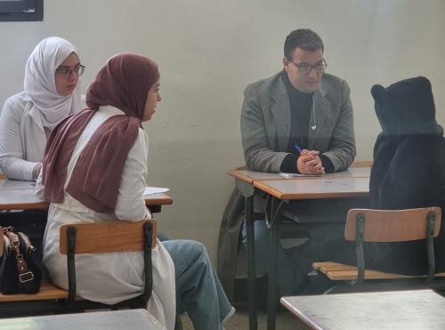 قافلة طبية متعددة التخصصات مع توزيع النظارات بالمجان